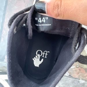 Off white Vulcanized Soles high tops